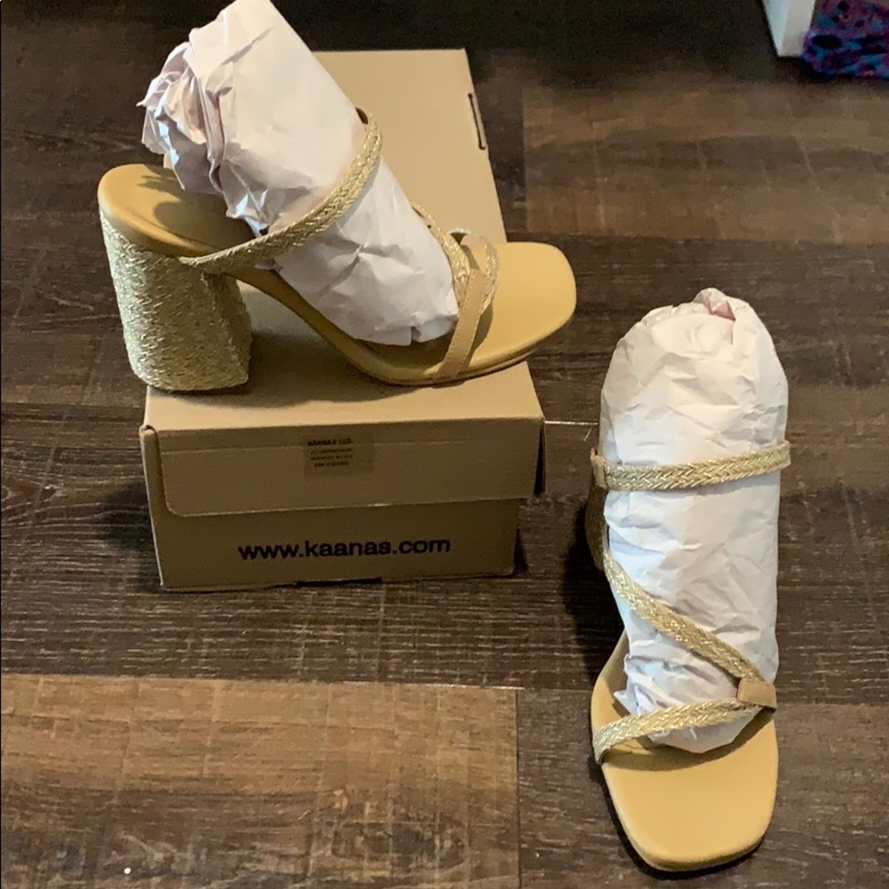 Brand new Kaanas heeled sandals